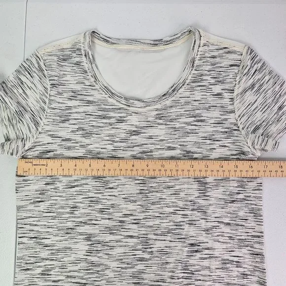 Lululemon Women's M Multicolor Stripe Beat The Heat Short Sleeve Mesh Back Shirt - Picture 10 of 13